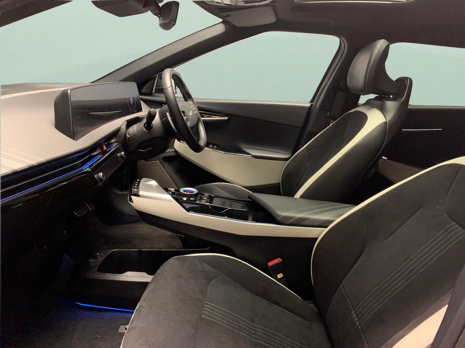 Used Kia EV6 2023 for sale - 76958330: Photo 4