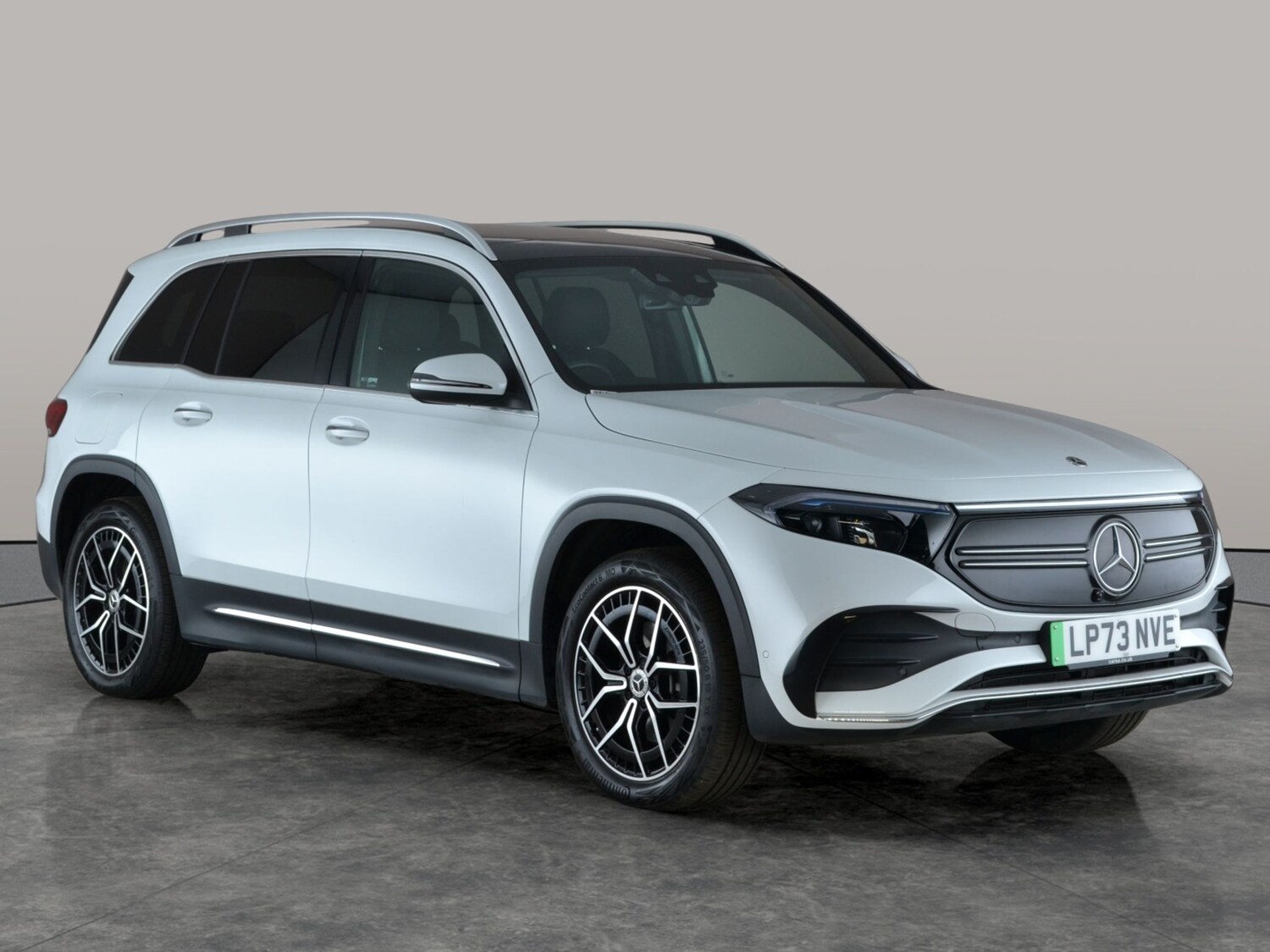 Used Mercedes-Benz EQB 2023 for sale - 77350824: Photo 10