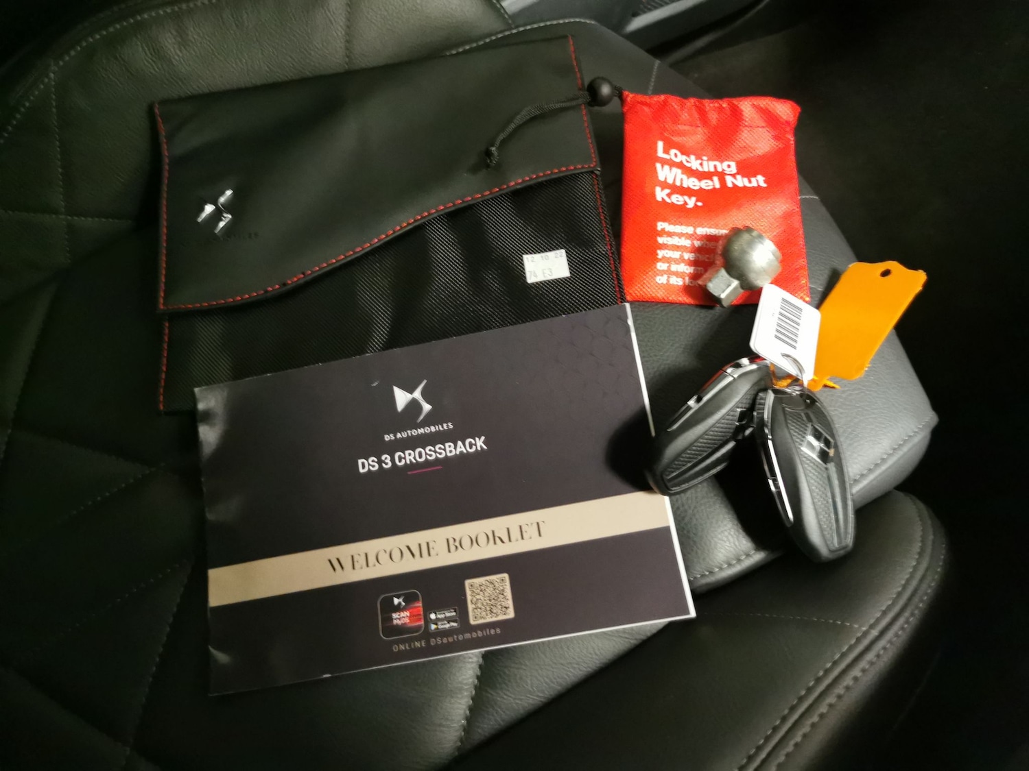 Used DS Automobiles DS 7 Crossback 2022 for sale - 76853676: Photo 31