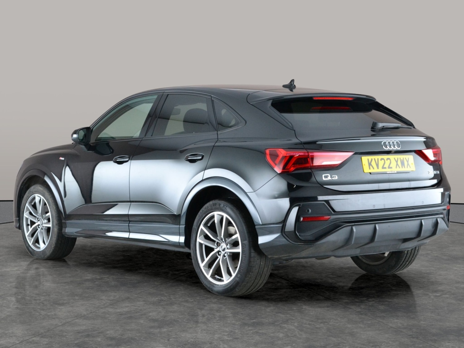 Used Audi Q3 2022 for sale - 77060895: Photo 13