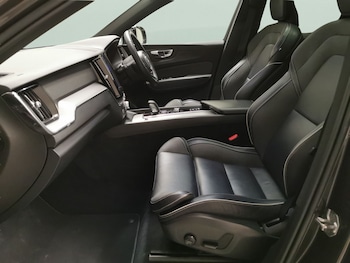 Used Volvo XC60 2021 for sale - 77413132: Photo