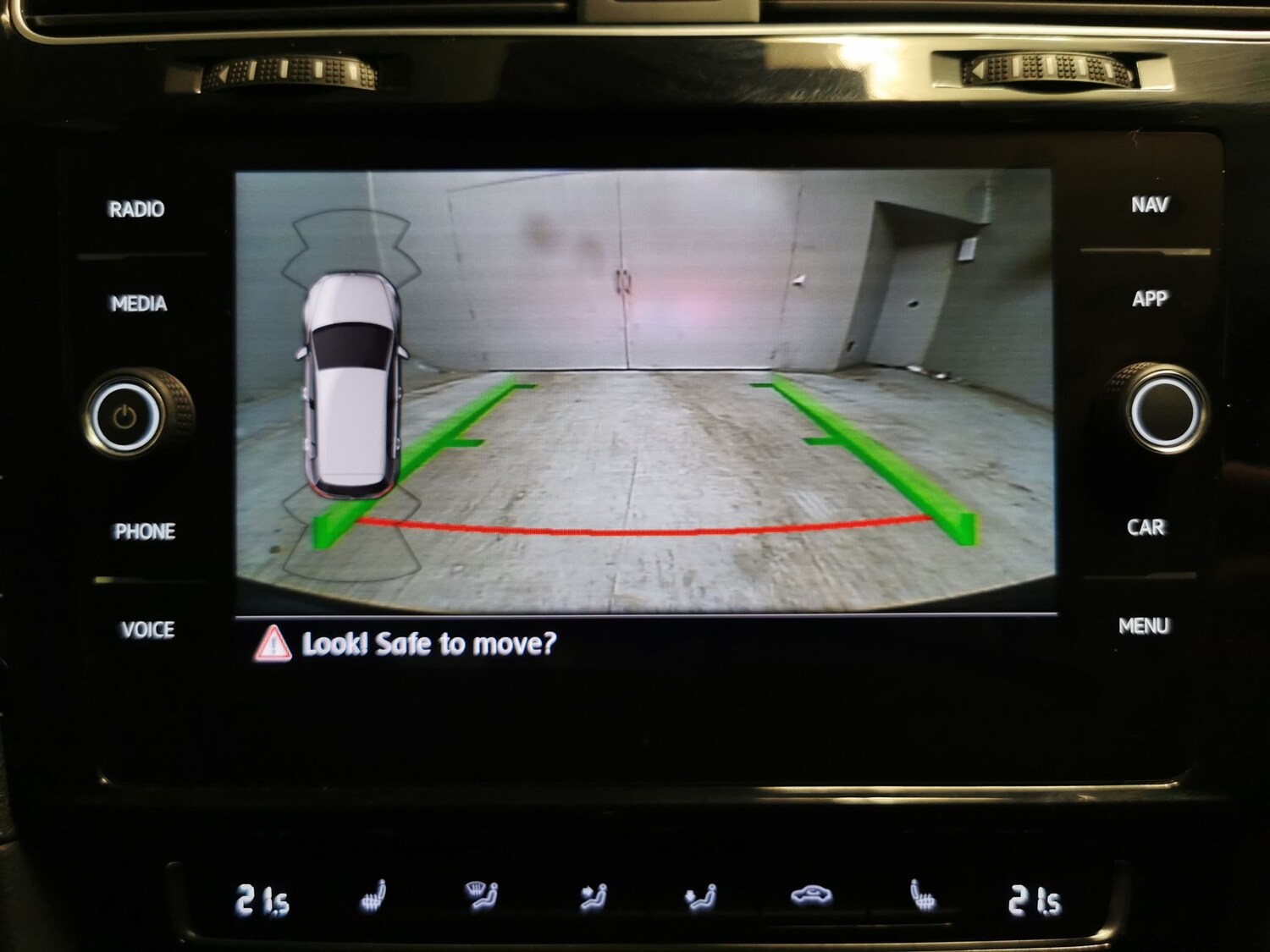 Used Volkswagen Golf 2020 for sale - 76882215: Photo 6