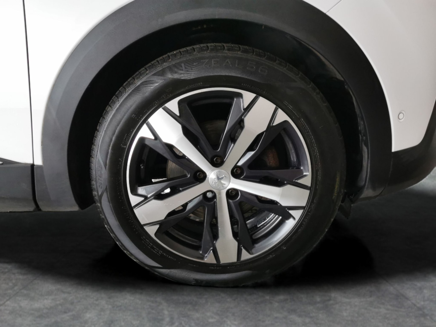 Used Peugeot 5008 2018 for sale - 77286087: Photo 26