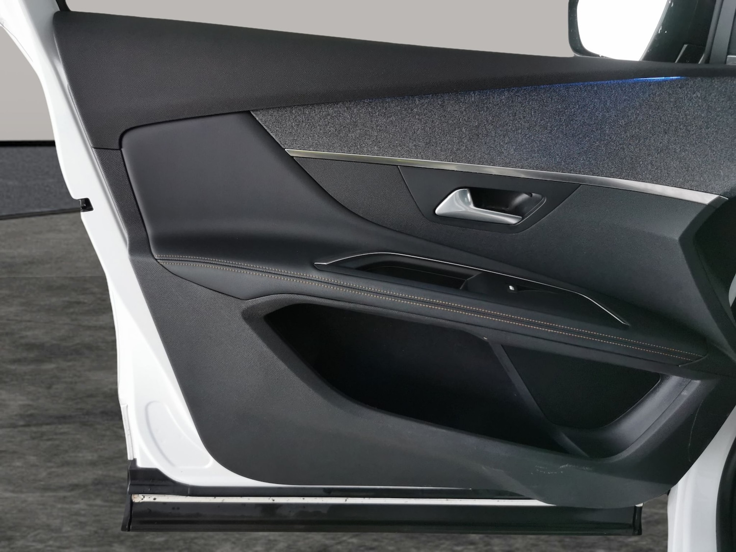 Used Peugeot 5008 2018 for sale - 77286087: Photo 29