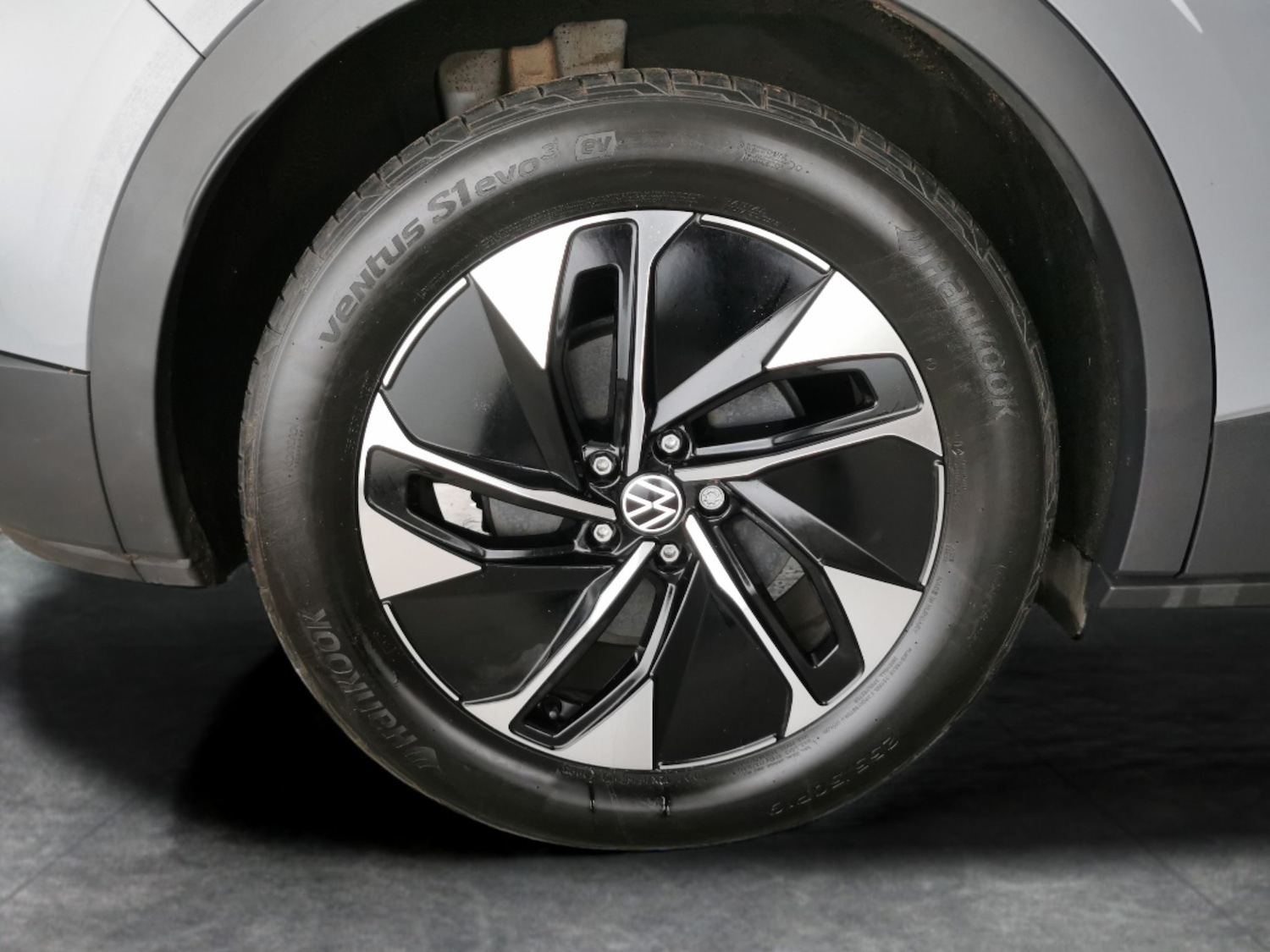 Used Volkswagen ID.4 2023 for sale - 76935127: Photo 28