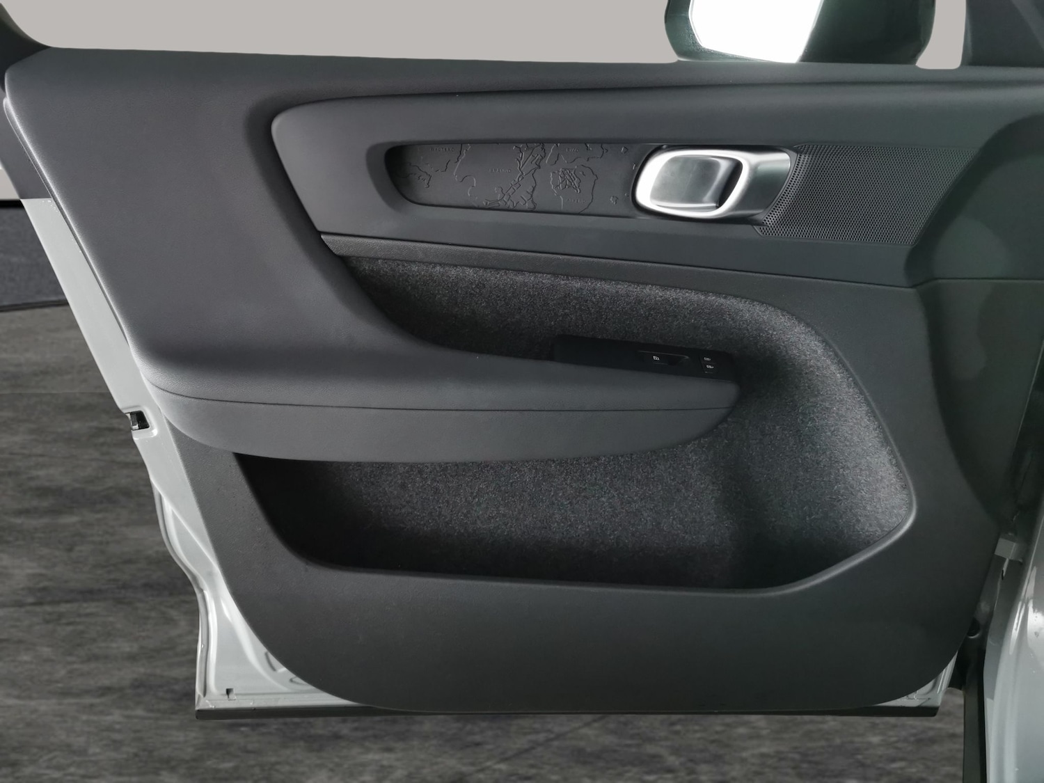 Used Volvo C40 2024 for sale - 76856875: Photo 28