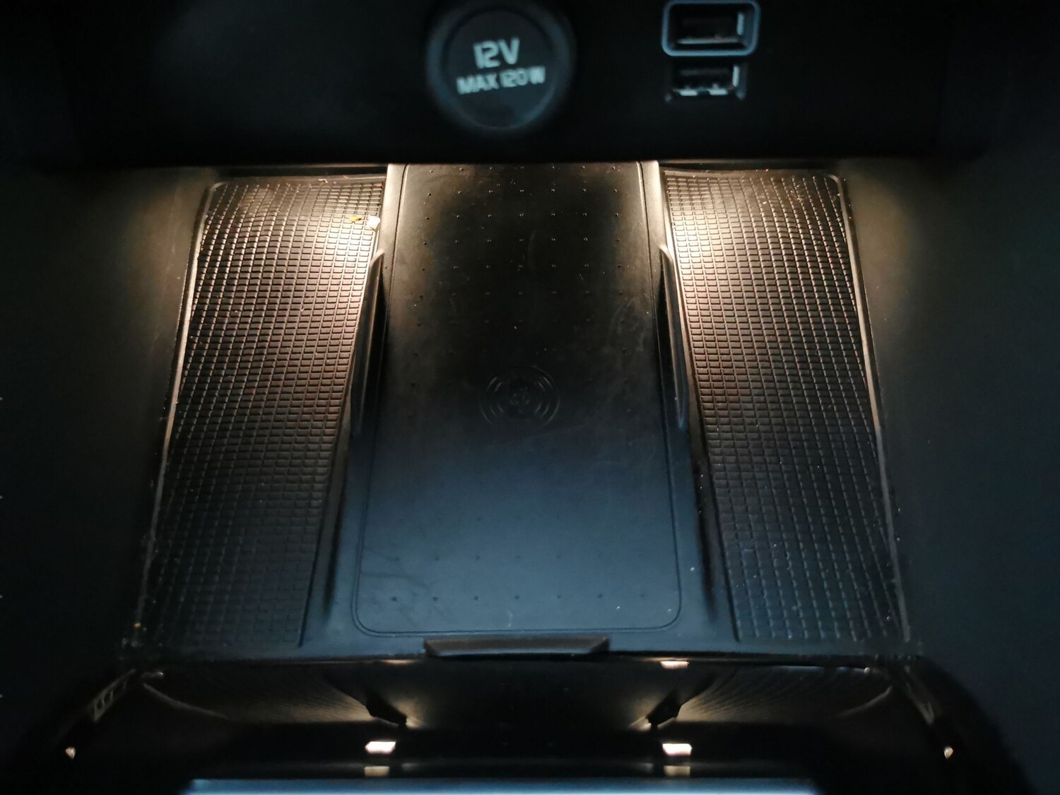 Used Volvo XC40 2022 for sale - 77708432: Photo 21