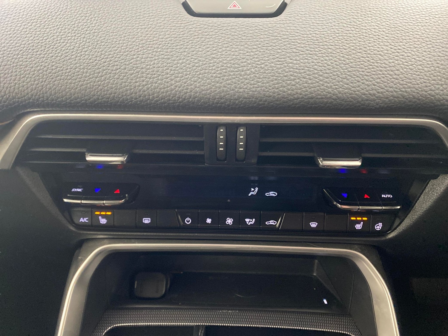 Used Mazda CX-60 2023 for sale - 77708438: Photo 17