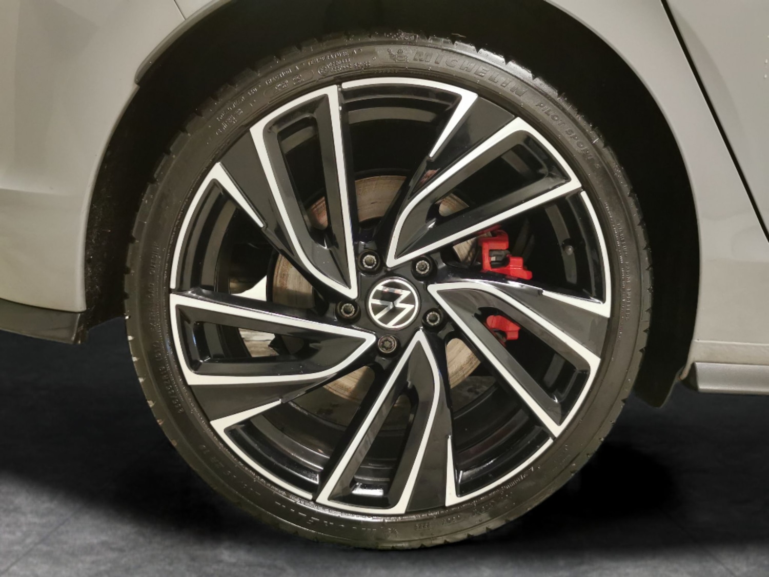 Used Volkswagen Golf 2023 for sale - 77499932: Photo 24