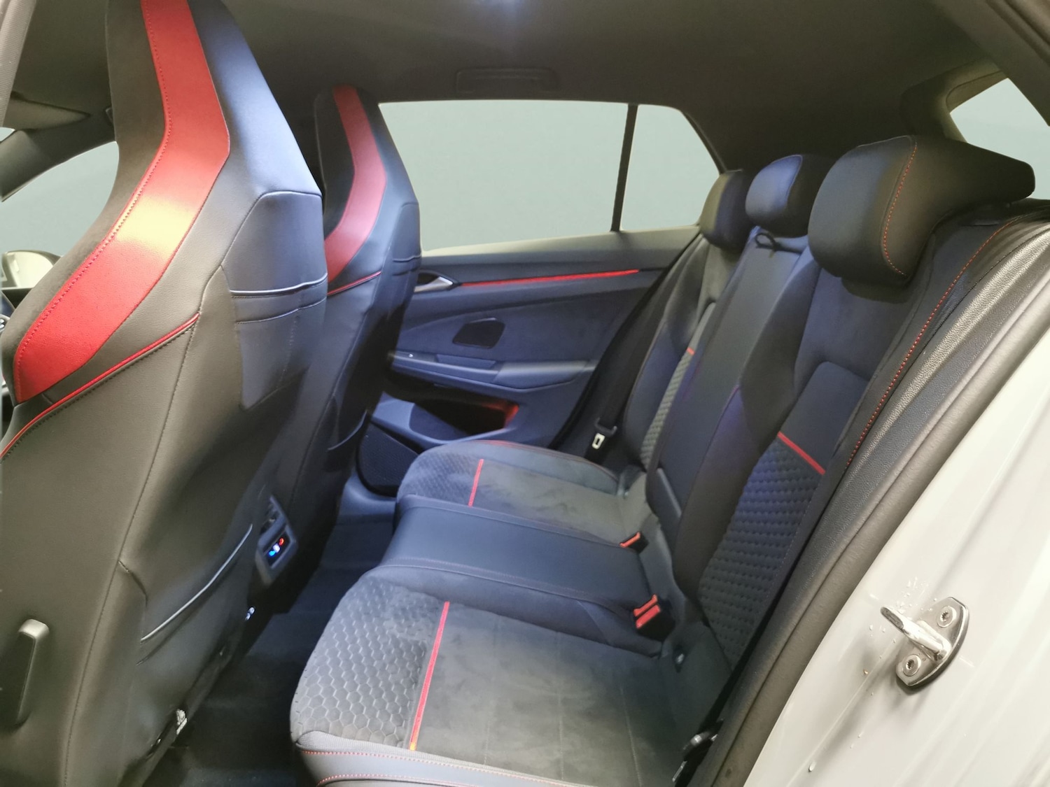 Used Volkswagen Golf 2023 for sale - 77499932: Photo 25