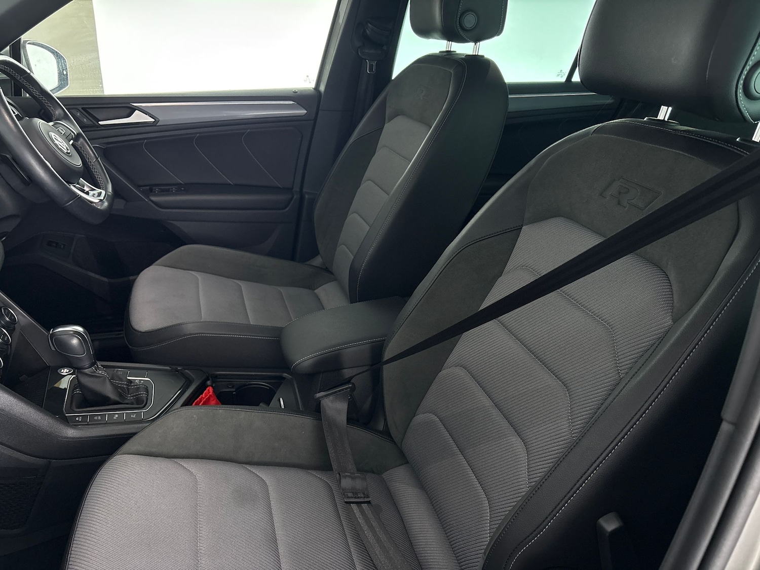 Used Volkswagen Tiguan 2020 for sale - 76420801: Photo 34