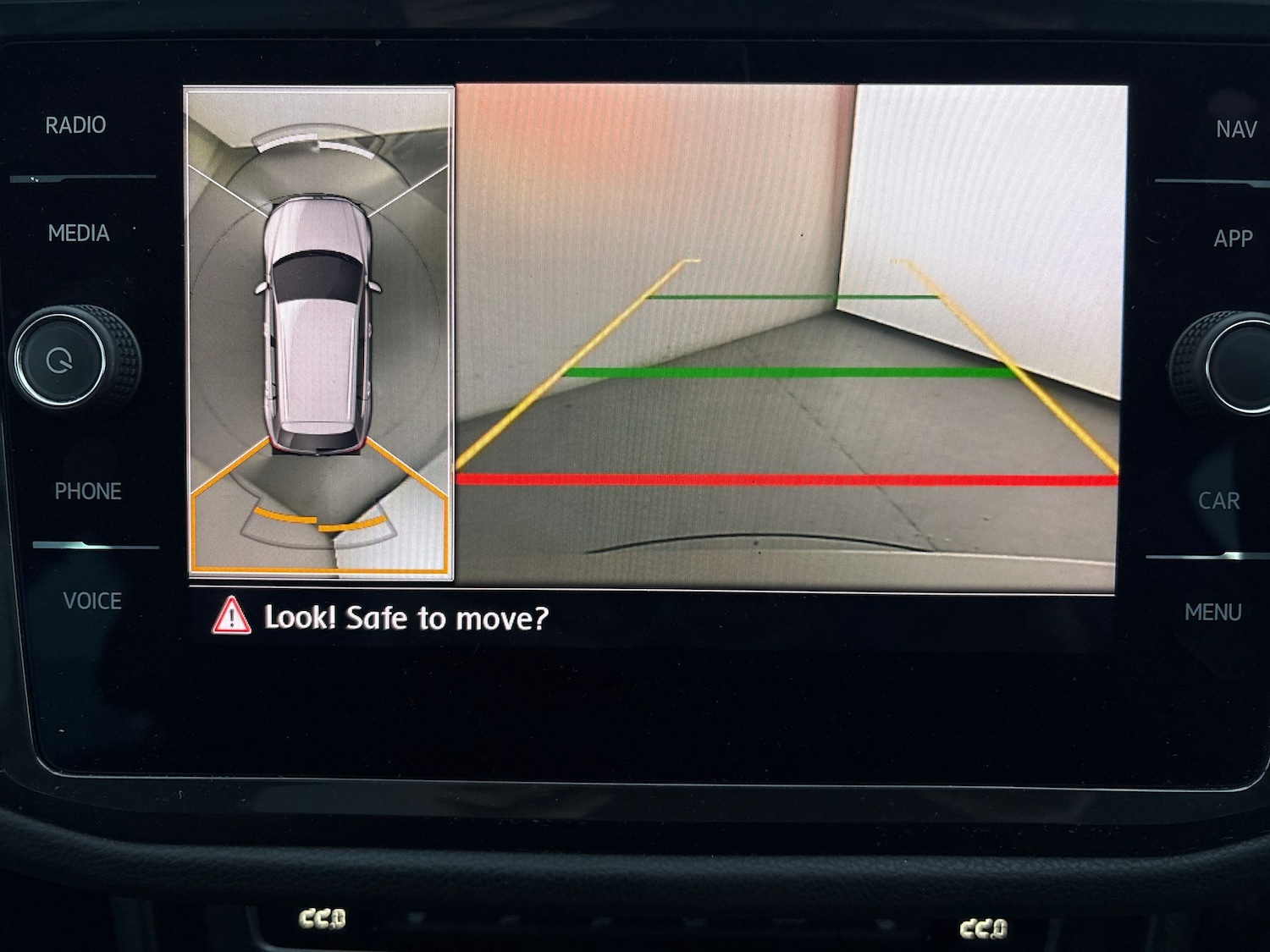 Used Volkswagen Tiguan 2020 for sale - 76420801: Photo 38