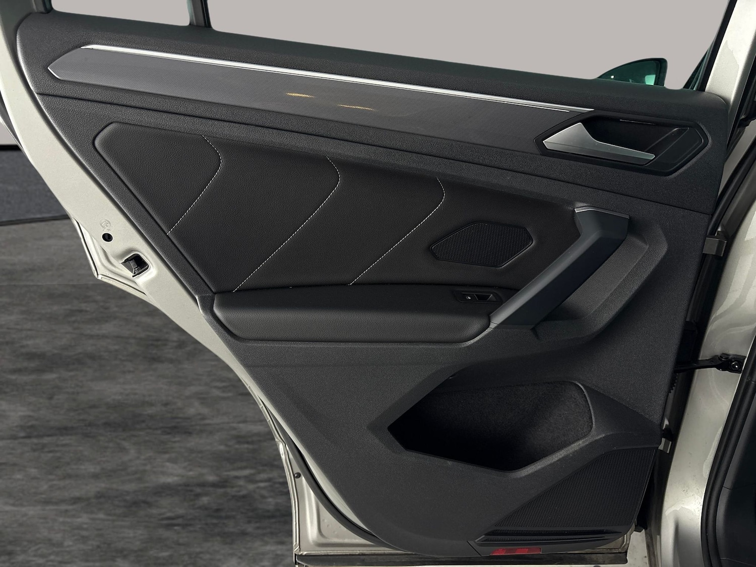 Used Volkswagen Tiguan 2020 for sale - 76420801: Photo 47