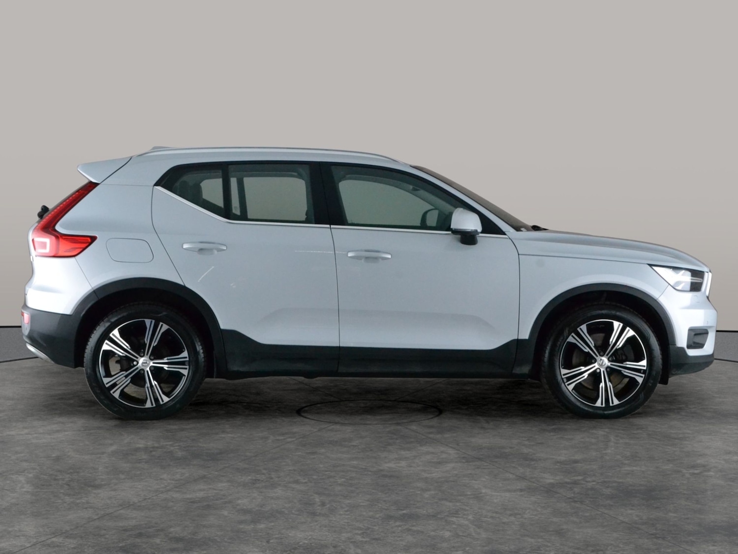 Used Volvo XC40 2022 for sale - 77617497: Photo 10