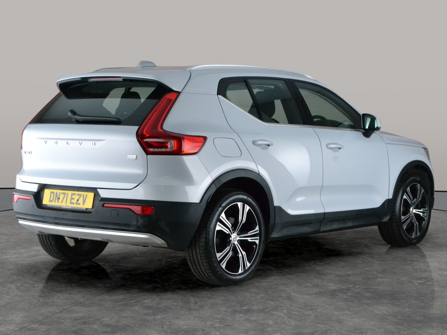 Used Volvo XC40 2022 for sale - 77617497: Photo 11