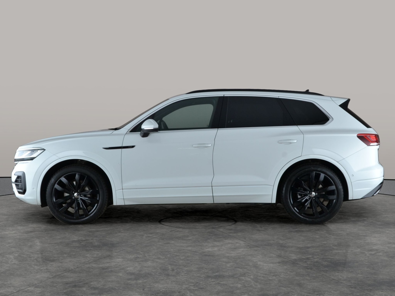 Used Volkswagen Touareg 2023 for sale - 77333563: Photo 15