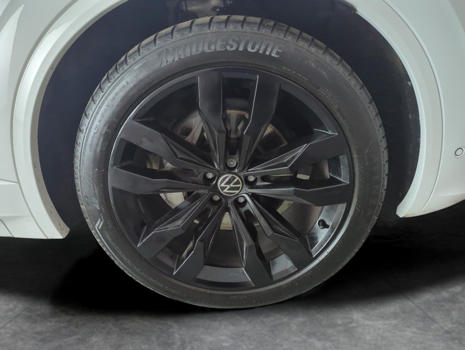 Used Volkswagen Touareg 2023 for sale - 77333563: Photo 34