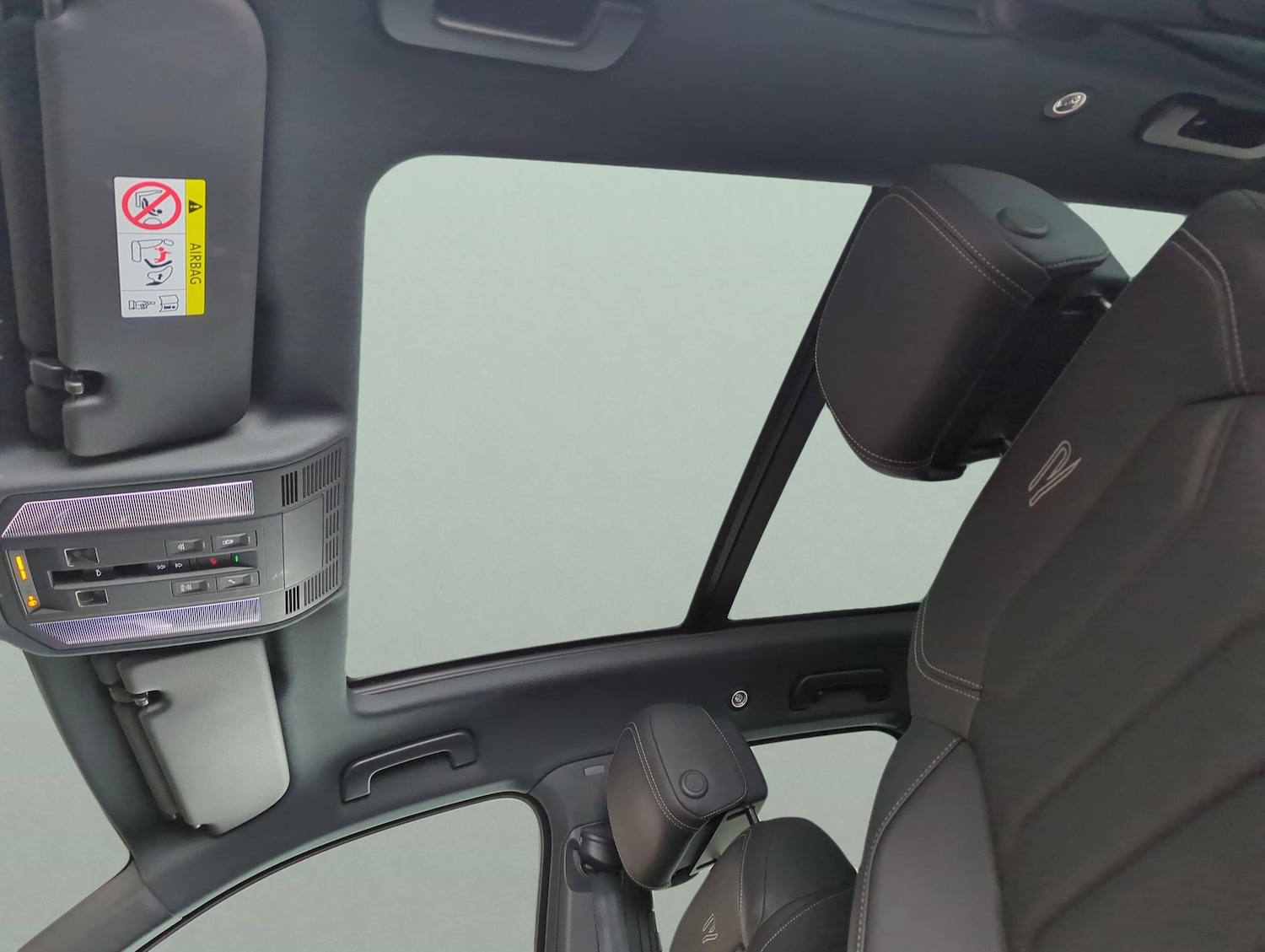 Used Volkswagen Touareg 2023 for sale - 77333563: Photo 5