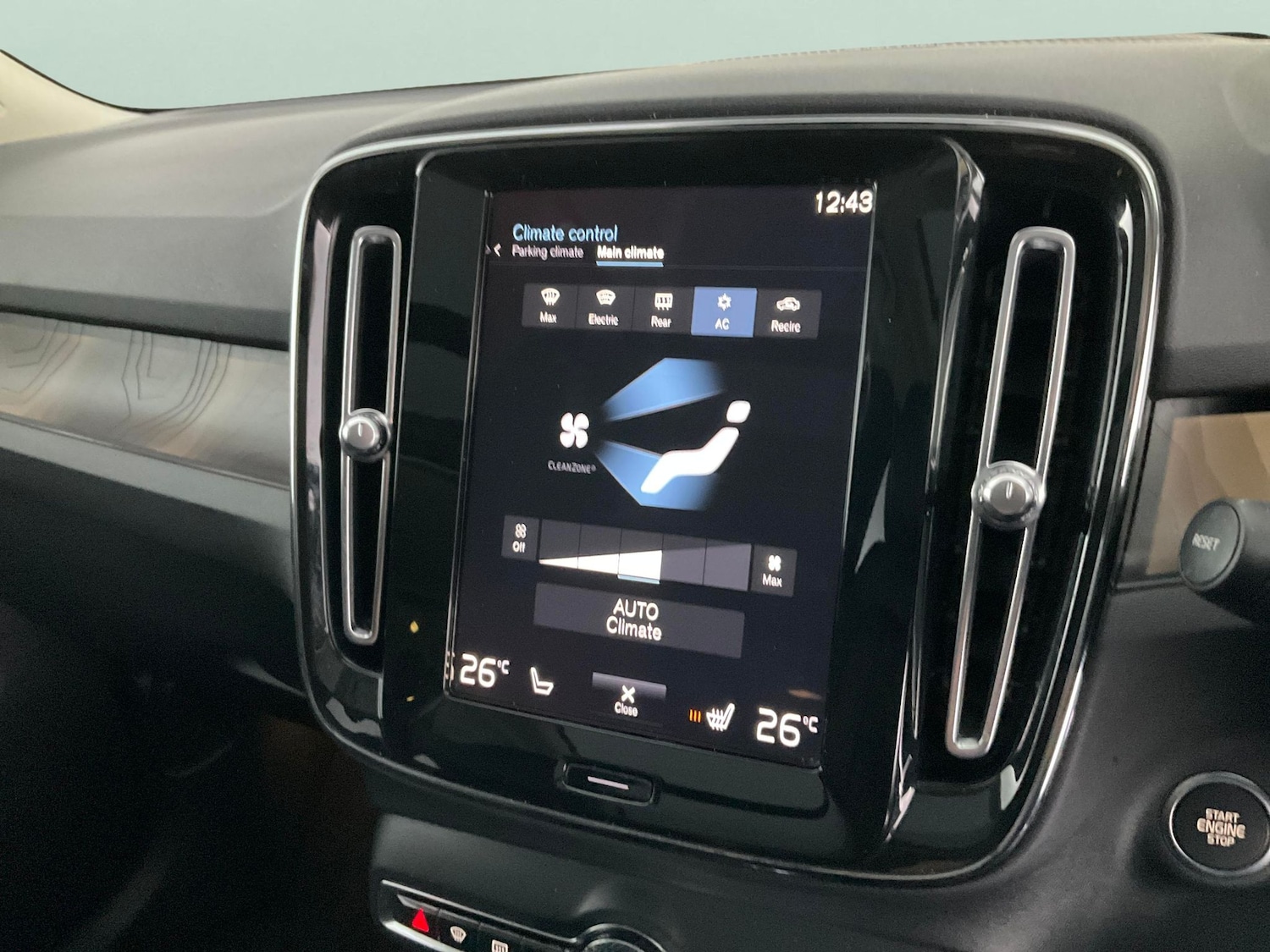 Used Volvo XC40 2022 for sale - 76782086: Photo 24