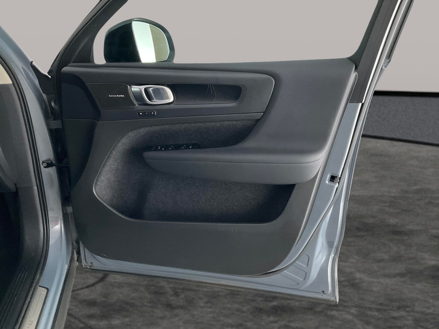 Used Volvo XC40 2022 for sale - 76782086: Photo 36