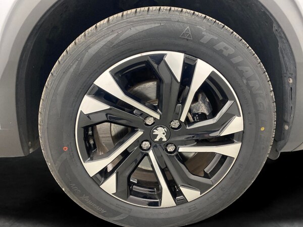 Used Peugeot 2008 2022 for sale - 76266298: Photo 32