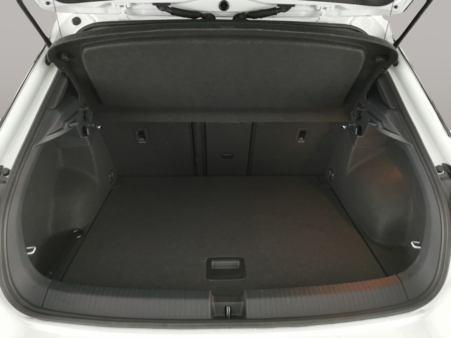 Used Volkswagen T-Roc for sale - 77827177: Photo 34