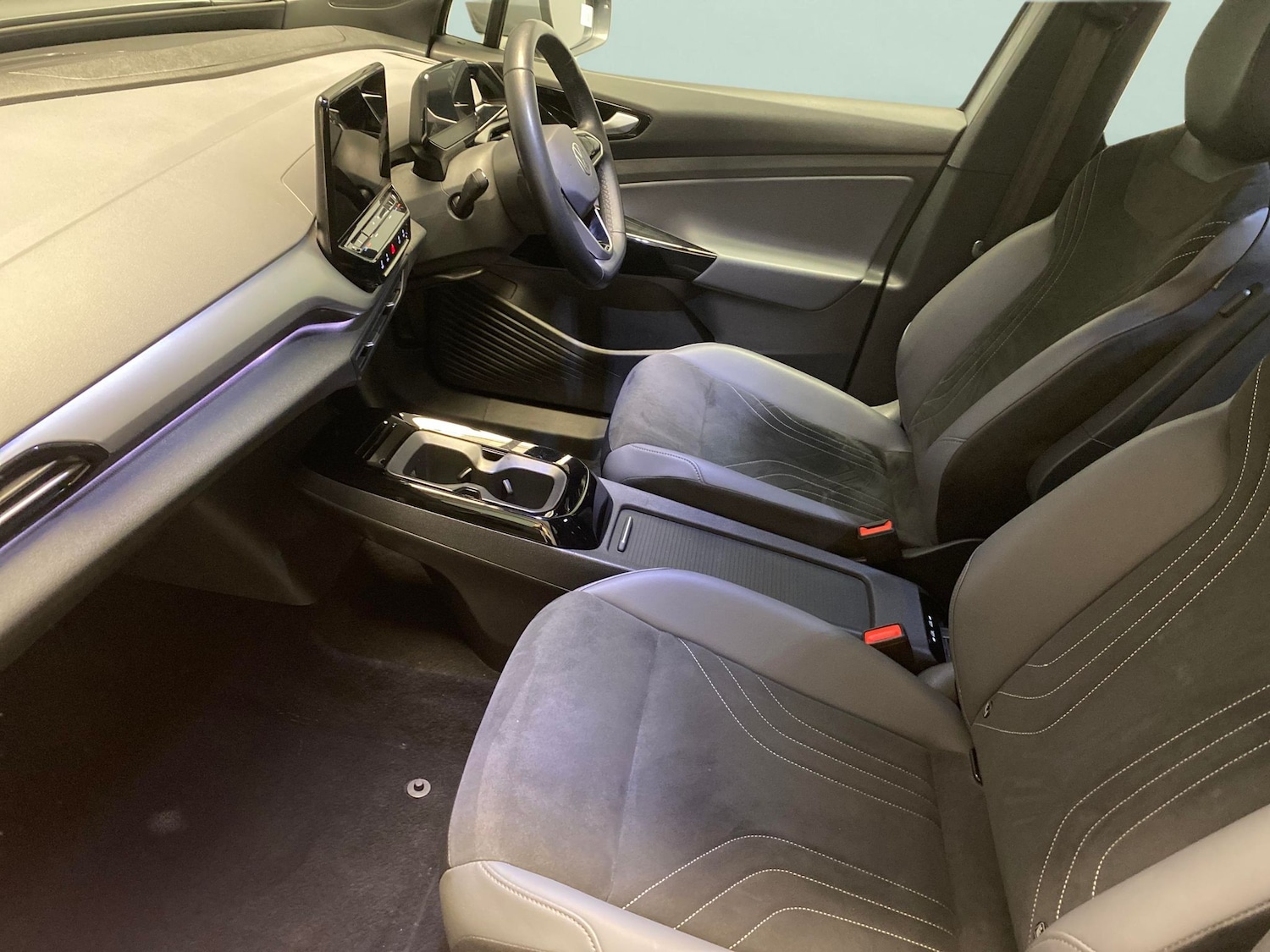 Used Volkswagen ID.4 2022 for sale - 77698595: Photo 4