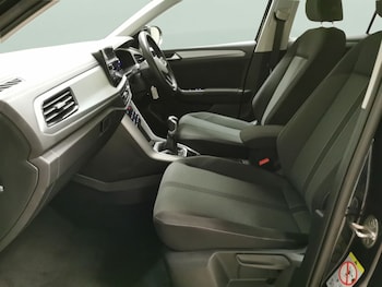 Used Volkswagen T-Roc 2023 for sale - 79381740: Photo
