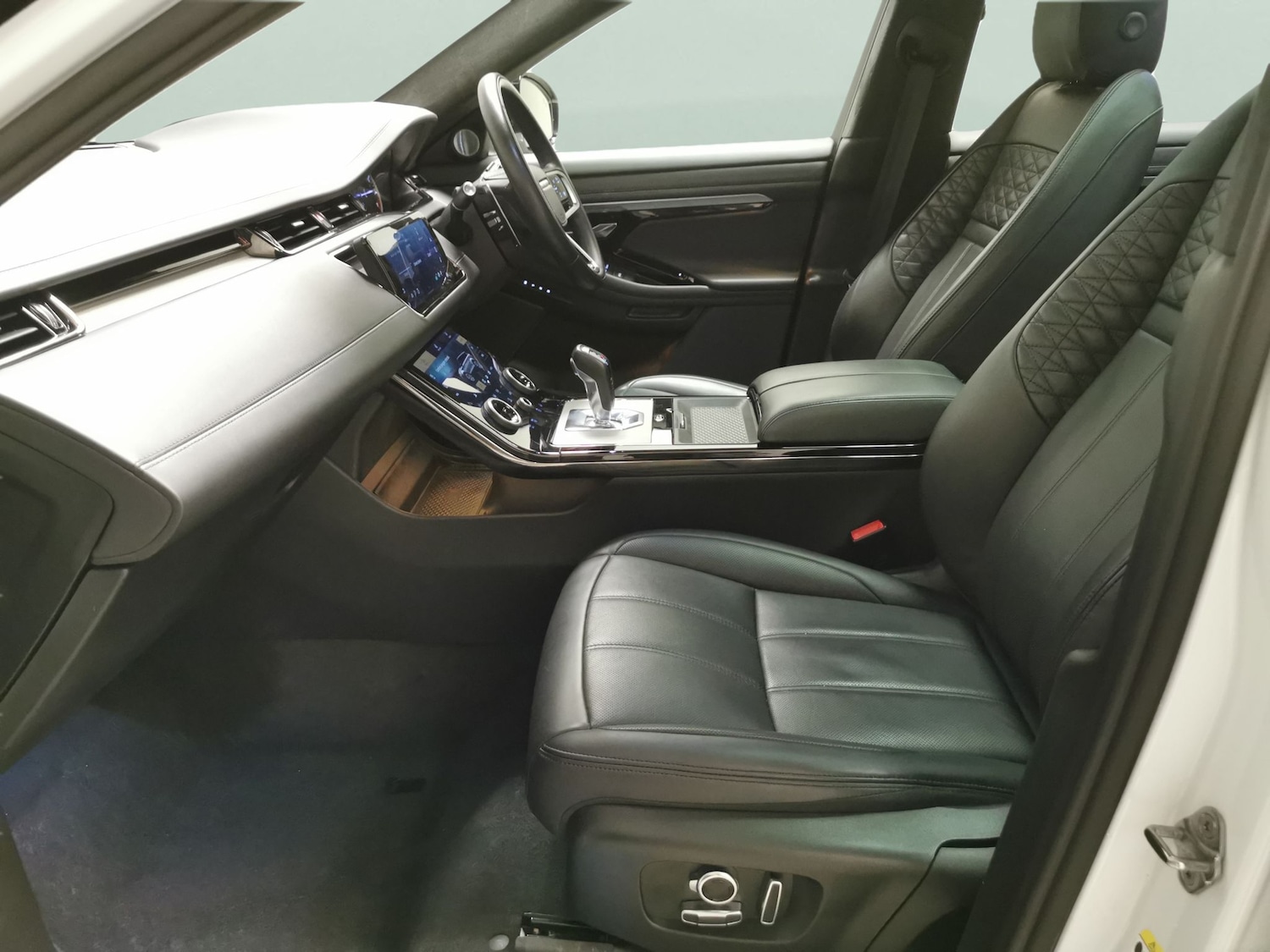 Used Land Rover Range Rover Evoque 2023 for sale - 78144402: Photo 4