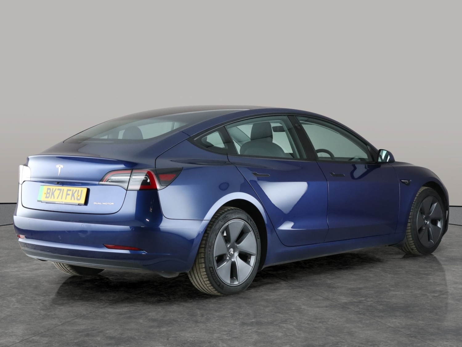 Used Tesla Model 3 2021 for sale - 76616090: Photo 11