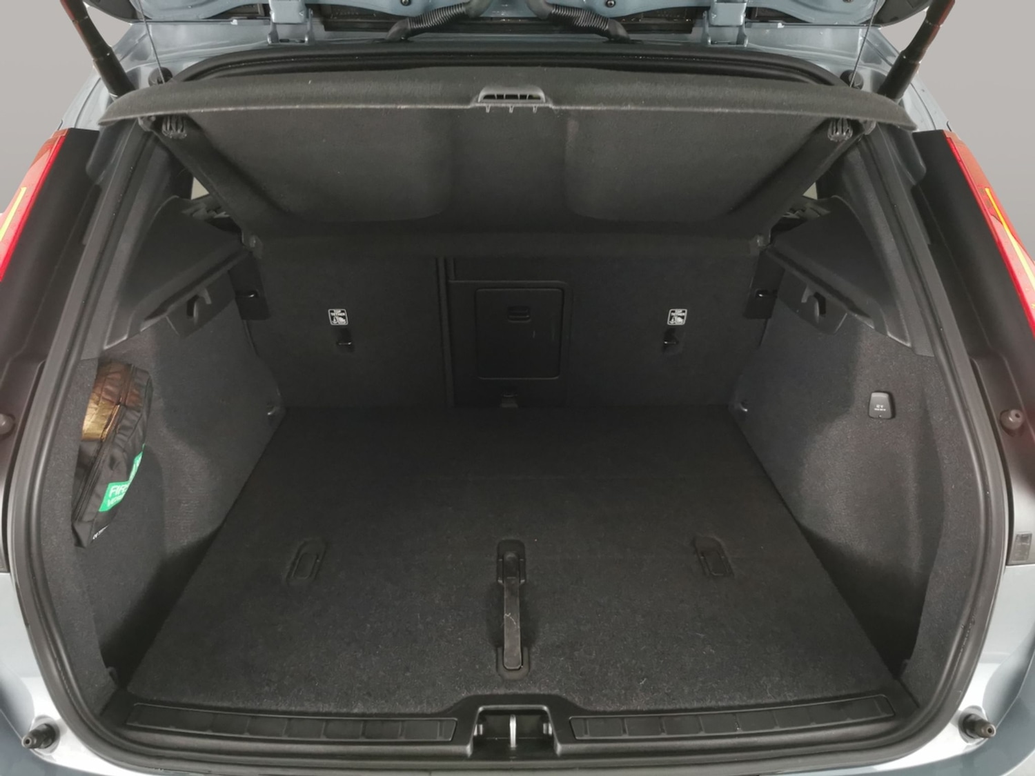 Used Volvo XC40 for sale - 77475426: Photo 34