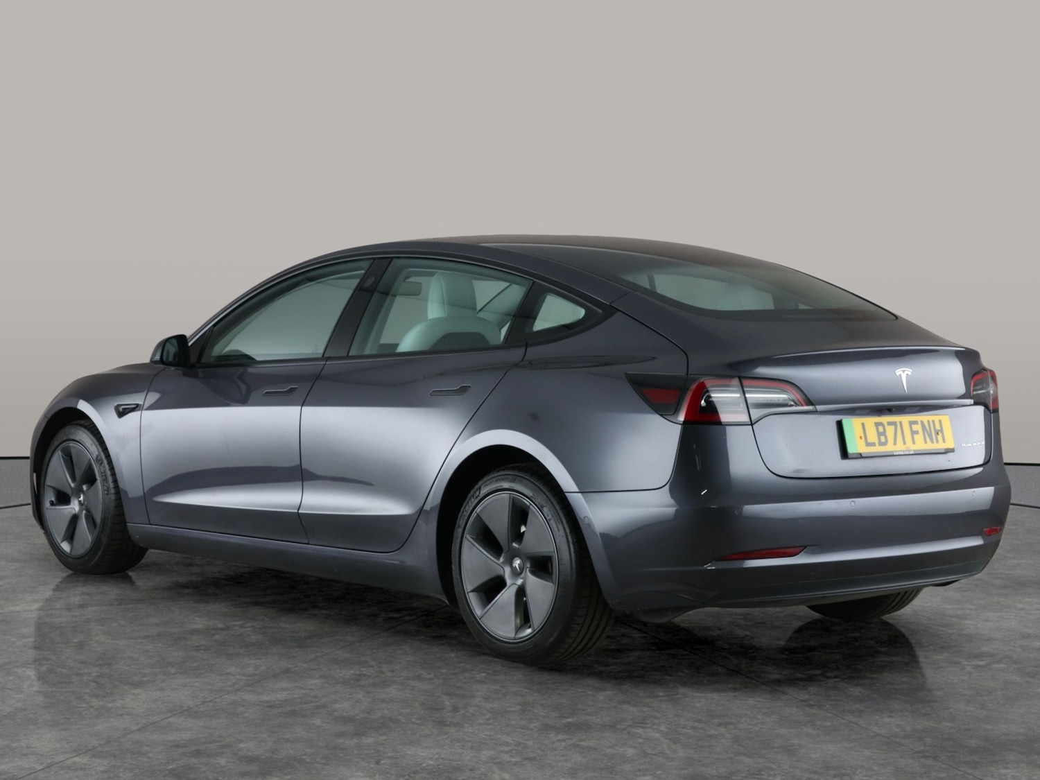 Used Tesla Model 3 2021 for sale - 76623869: Photo 15