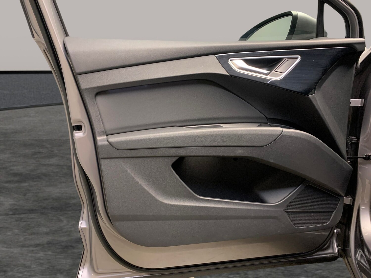 Used Audi Q4 e-tron 2023 for sale - 77476816: Photo 25