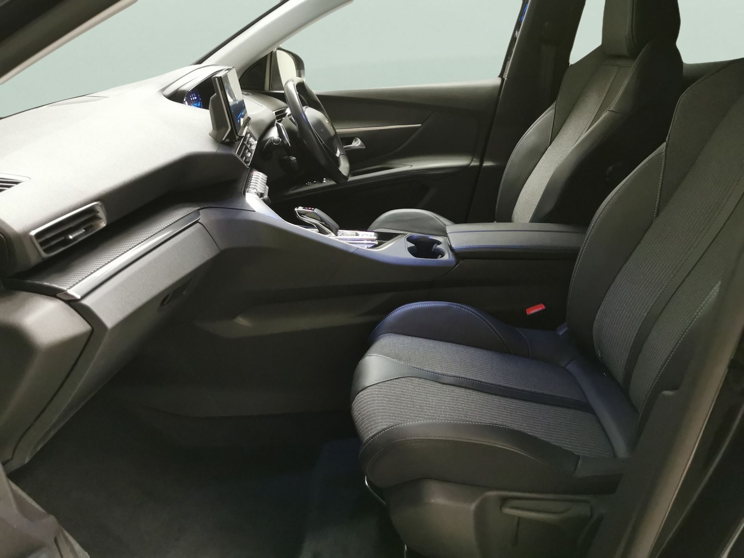 Used Peugeot 3008 2022 for sale - 76393995: Photo 4