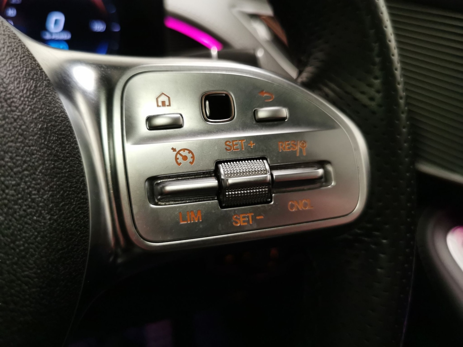 Used Mercedes-Benz EQC 2020 for sale - 76851496: Photo 21