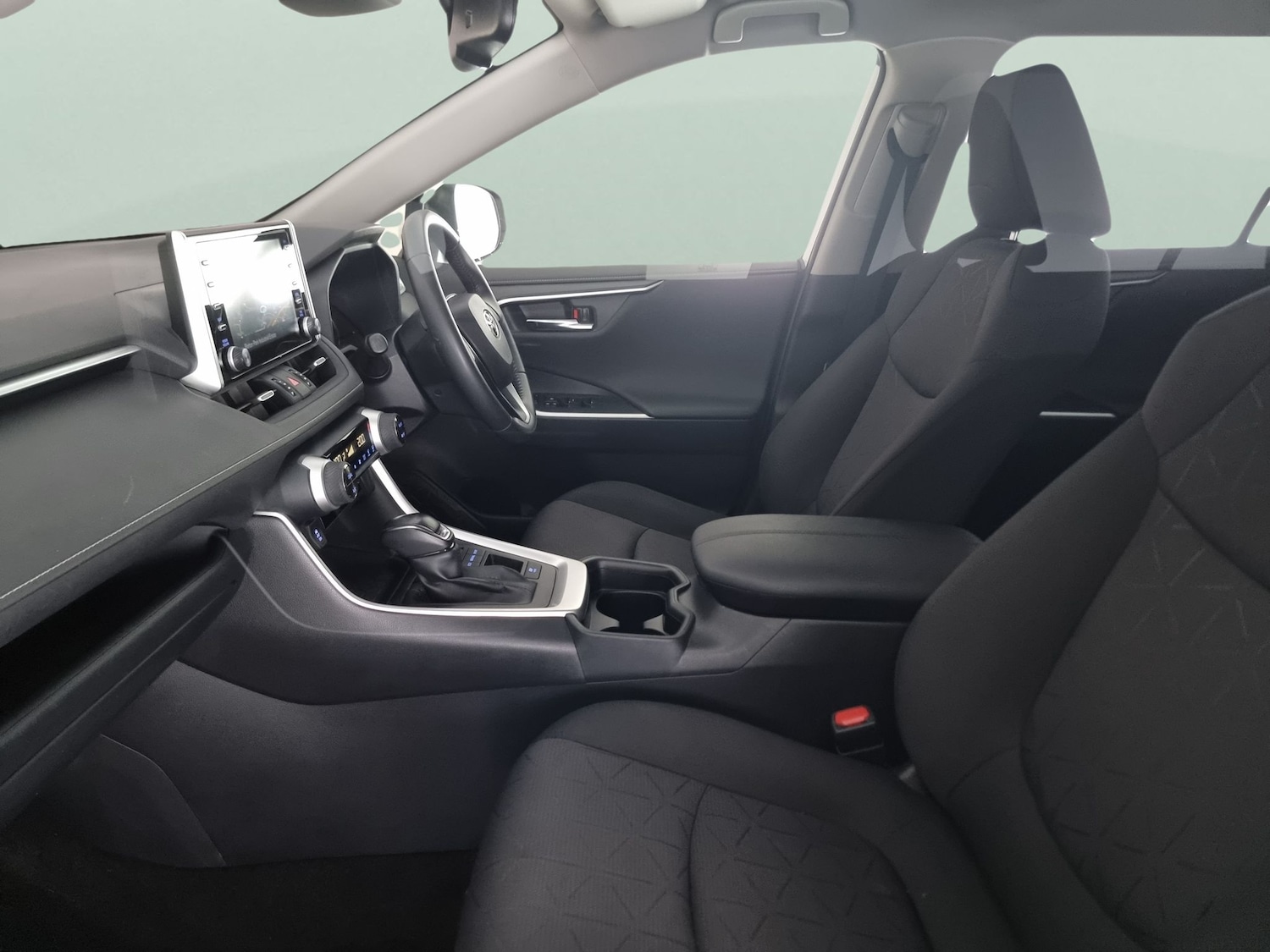 Used Toyota RAV4 2021 for sale - 76851523: Photo 4