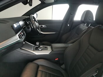 Used BMW 3 Series 2021 for sale - 77005667: Photo