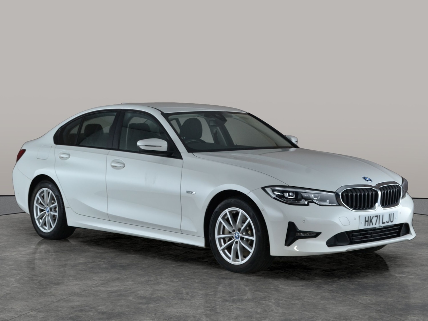 Used BMW 3 Series 2021 for sale - 77125517: Photo 8