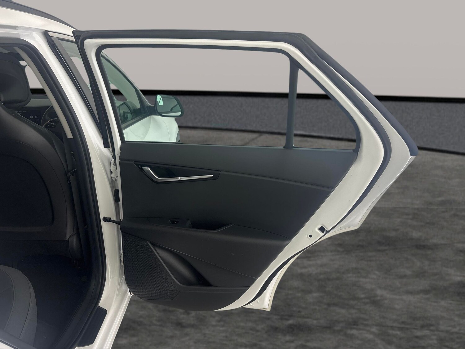 Used Kia Niro 2023 for sale - 78211029: Photo 28