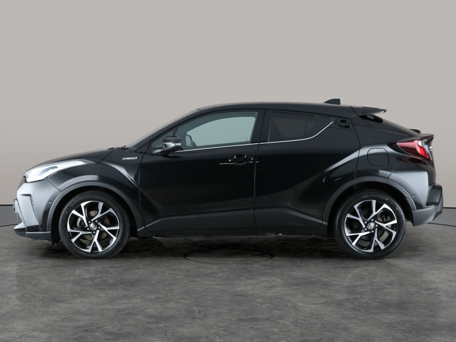 Used Toyota C-HR 2021 for sale - 76442226: Photo 17
