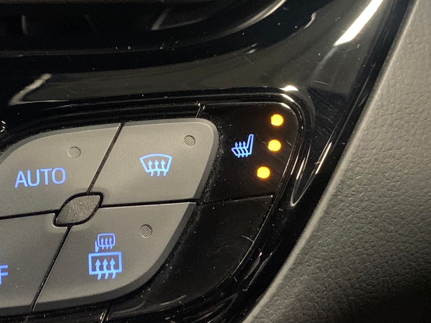 Used Toyota C-HR 2021 for sale - 76442226: Photo 22