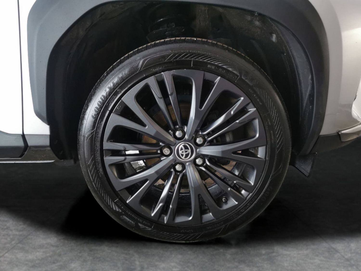 Used Toyota Yaris Cross 2022 for sale - 77420806: Photo 24