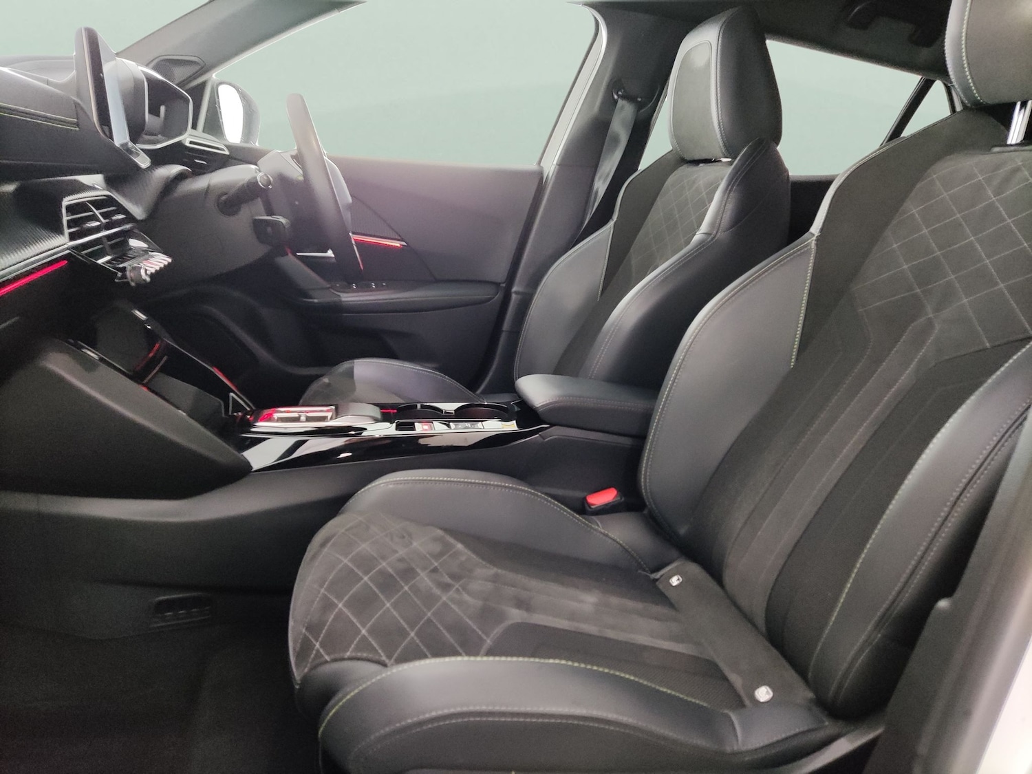 Used Peugeot 2008 2022 for sale - 78061038: Photo 4