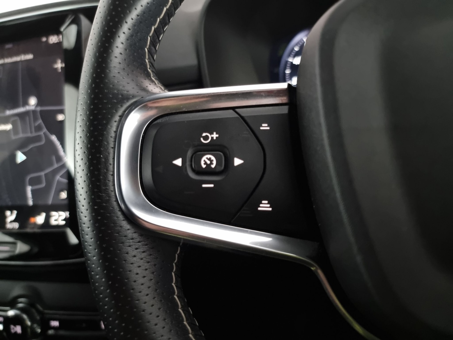 Used Volvo XC40 2020 for sale - 76240895: Photo 24