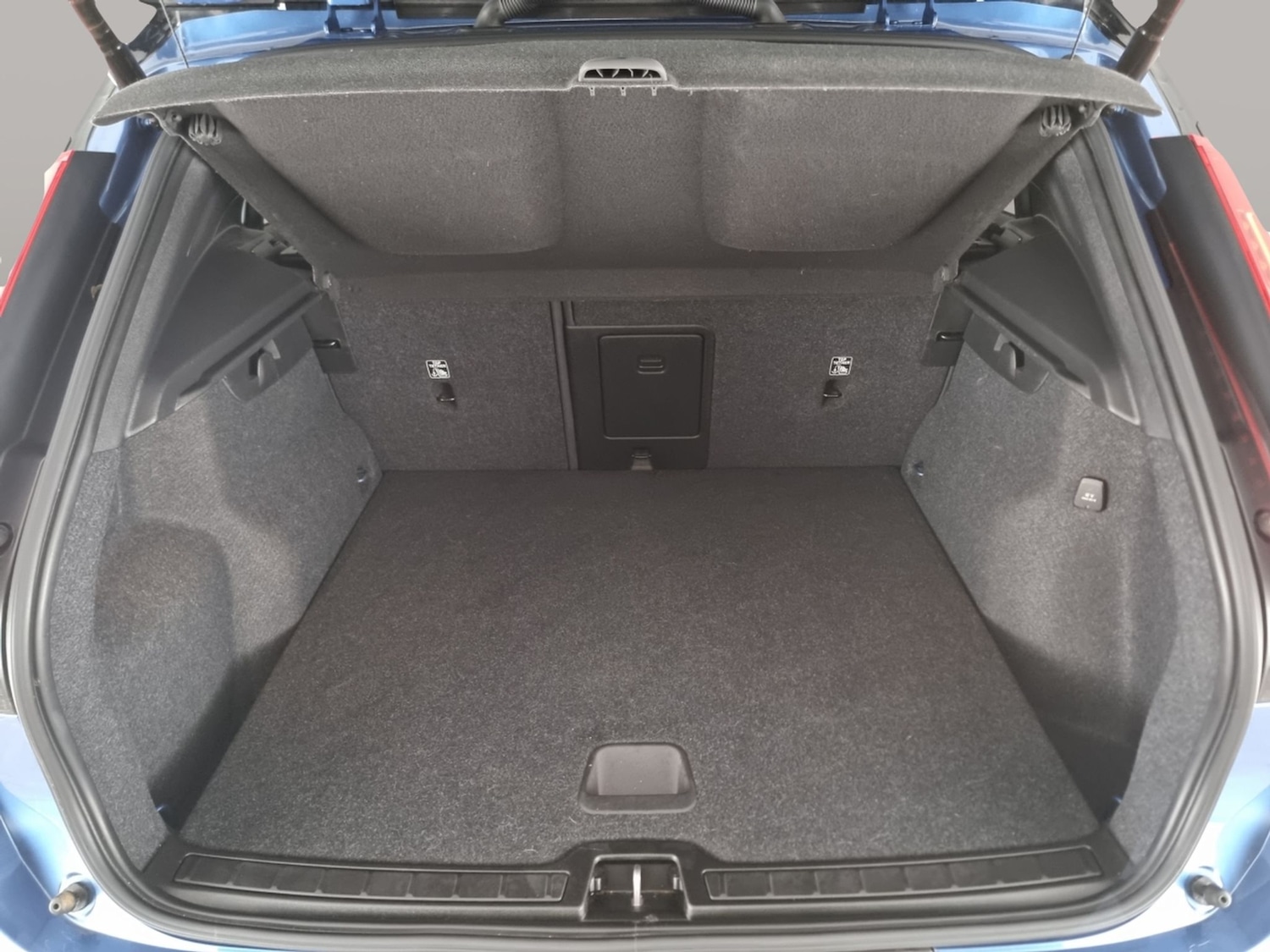 Used Volvo XC40 2020 for sale - 76240895: Photo 38