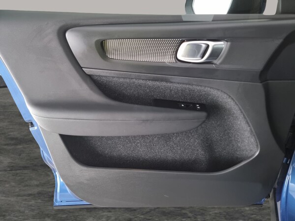 Used Volvo XC40 2020 for sale - 76240895: Photo 39