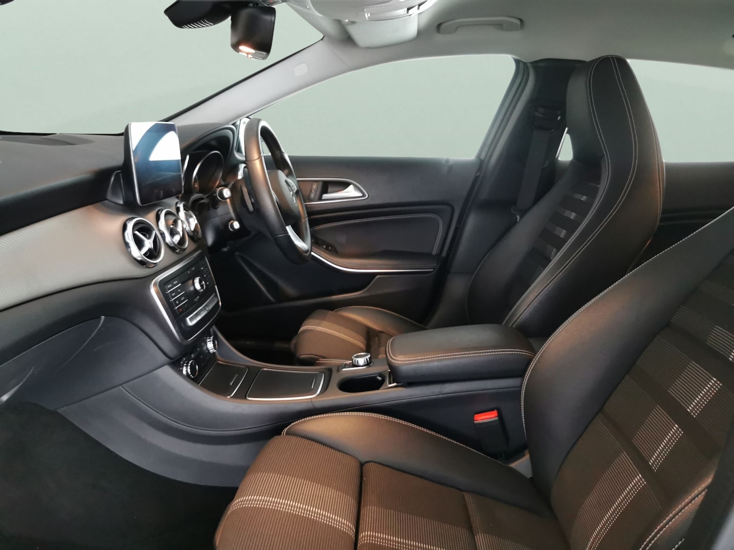 Used Mercedes-Benz GLA 2019 for sale - 77316216: Photo 4