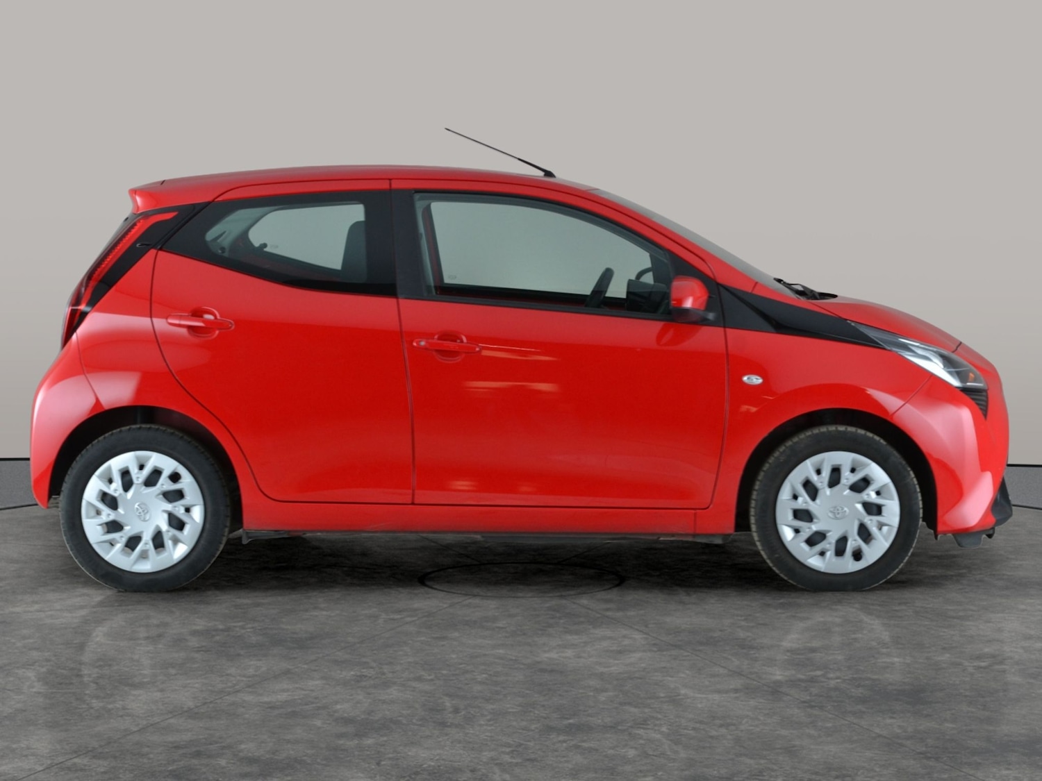 Used Toyota AYGO 2021 for sale - 77071319: Photo 9