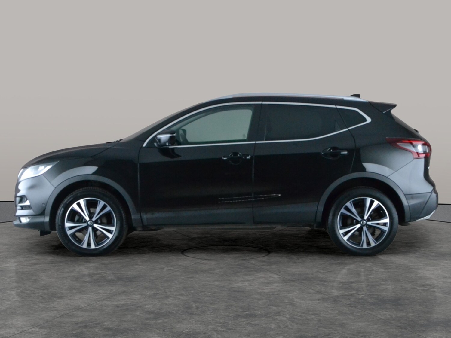 Used Nissan Qashqai for sale - 77530021: Photo 13