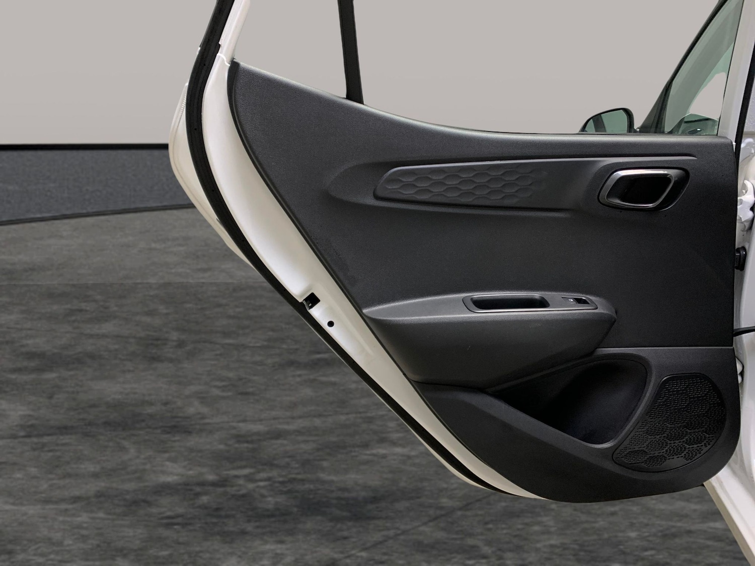 Used Hyundai i10 2023 for sale - 77462201: Photo 28